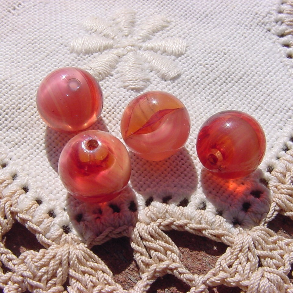 Mango Givre Swirls Vintage Glass Beads