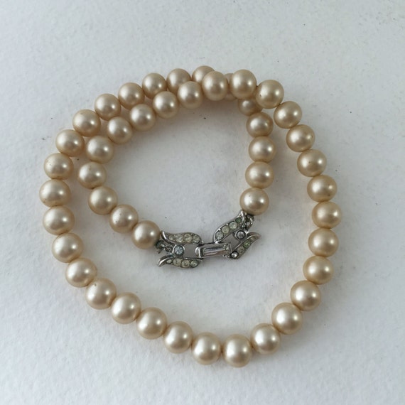 Pearl Bridal Choker Crown Trifari Pearls Rhinestone Clasp