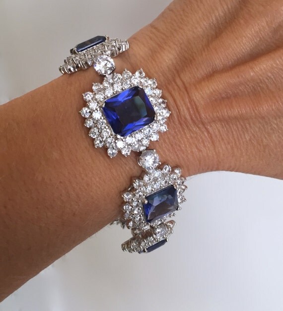 Vintage Sterling Silver Blue Sapphire and Diamond Cluster