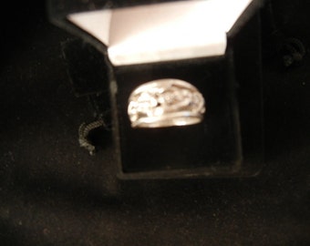 2 Figure YEN and YANG solid SILVER ring size 9