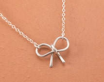 Elen Henderson Bow Crystal Necklace main image 0