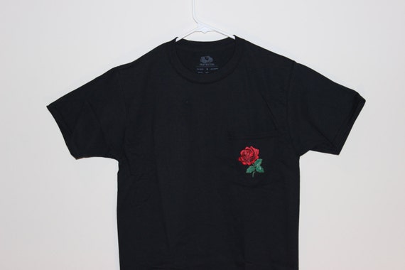 patch pocket tshirt