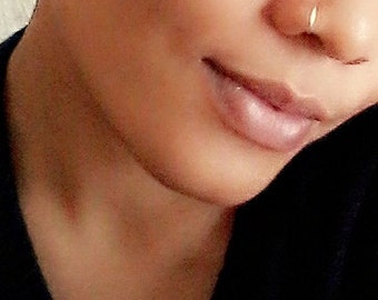 2 Tiny Gold Fake Nose Rings , Tiny Nose Rings , Dainty Faux Nose Ring