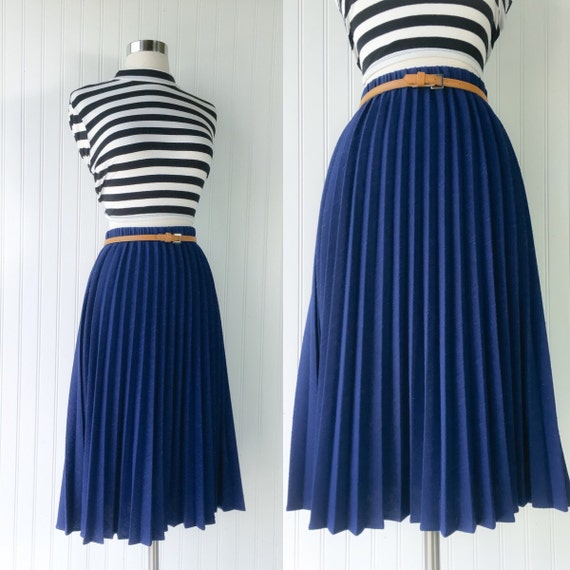 navy blue high waist accordian pleat midi skirt / vintage 70s