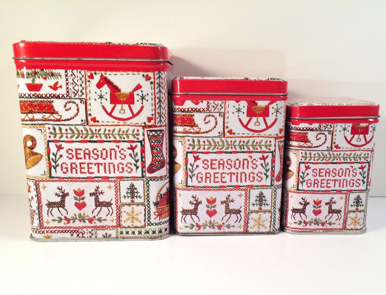 Christmas Tin Boxes 3 Nesting Cans Vintage Woolworth