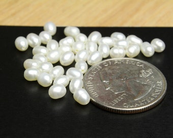 White Freshwater Rice Pearls Approx. 4x5mm 12pcs