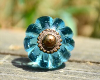 Blue glass knob/blue cabinet knob/blue drawer pull/glass drawer knob/round cabinet knob/antique brass knob/vintage knob/antique knob