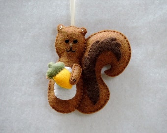 Squirrel Ornament Red Squirrel Felt Squirrel Ornament Fall Ornament Christmas Squirrel Decor Squirrel Lover Animal Ornament Woodland Decor