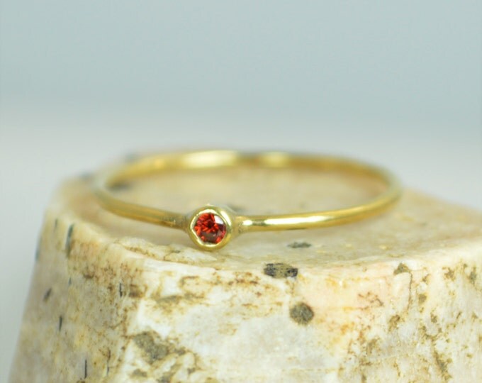 Tiny Garnet Ring, 14k Solid Gold Garnet Ring, Garnet Stacking Ring, Garnet Mothers Ring, January Birthstone, Garnet Rings, Tiny Gold Ring