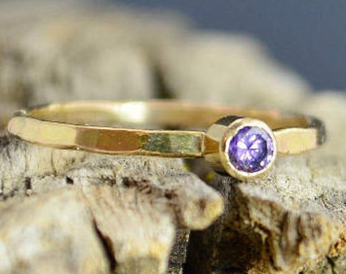 Classic Solid 14k Gold Amethyst Ring, Gold Solitaire, Solitaire Ring, Real Gold, February Birthstone, Mother RIng, Solid Gold Band, Gold