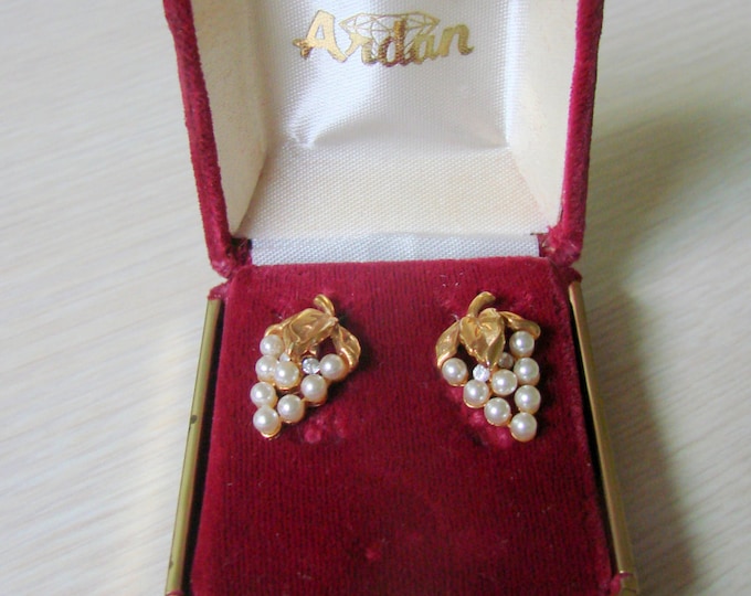 Pearl Rhinestone Designer Signed Floral Clip Earrings / Wedding / Ardan Jewelry Presentation Box / Vintage Jewelry / Jewellery
