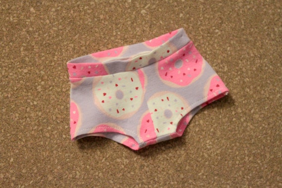donut booty shorts