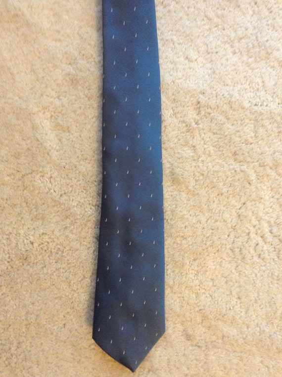 Vintage Jordache Man Tie / Blue Slim Designer Necktie