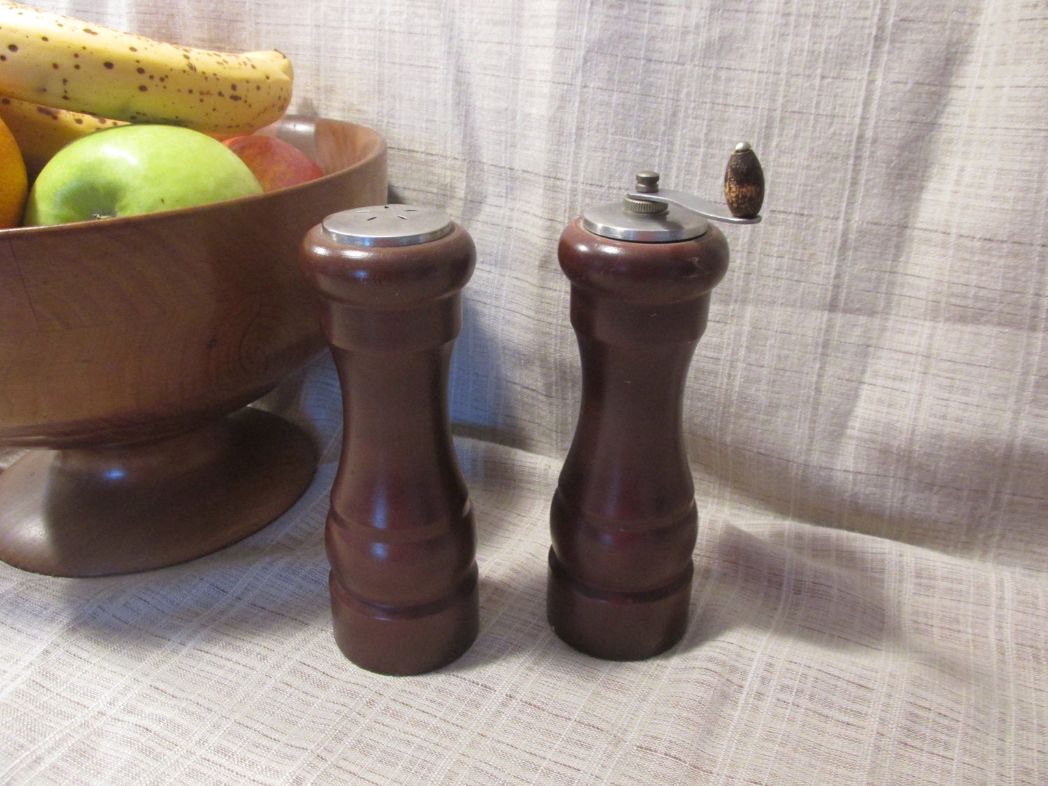 Pretty Vintage Wooden Salt and Pepper Shakers Pepper