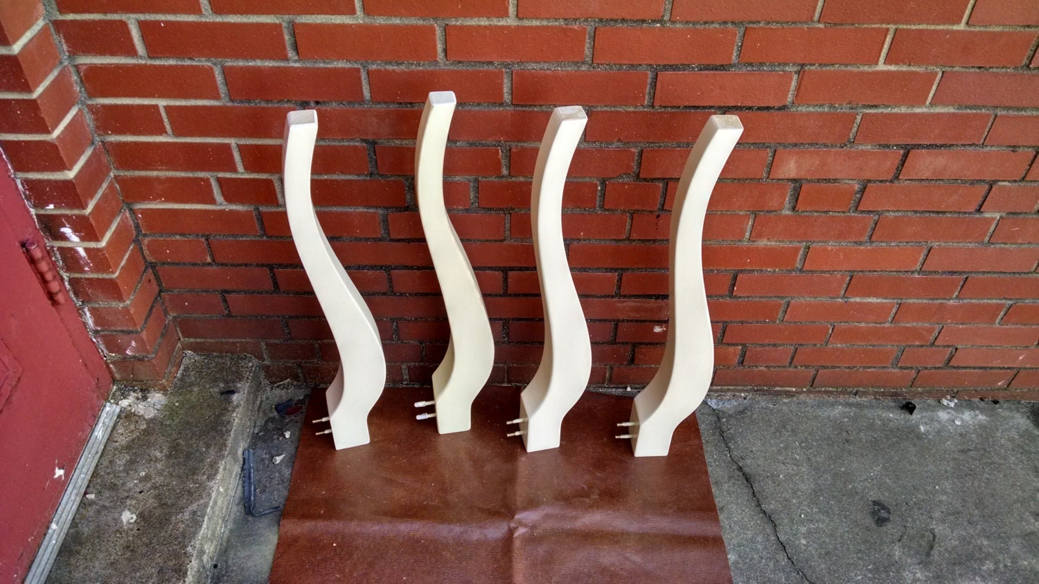 French Dining Table Legs. 29 inches. Side mounting for Round