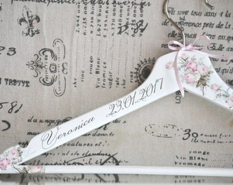 Custom Bridal hanger, Personalized Wedding hanger, Bridal hanger hand decorated with roses, Wedding dress hanger, Bridal gift