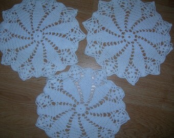Set of 3 White Crochet Doilies Handmade Vintage Doilies Shabby Chic White Doilies