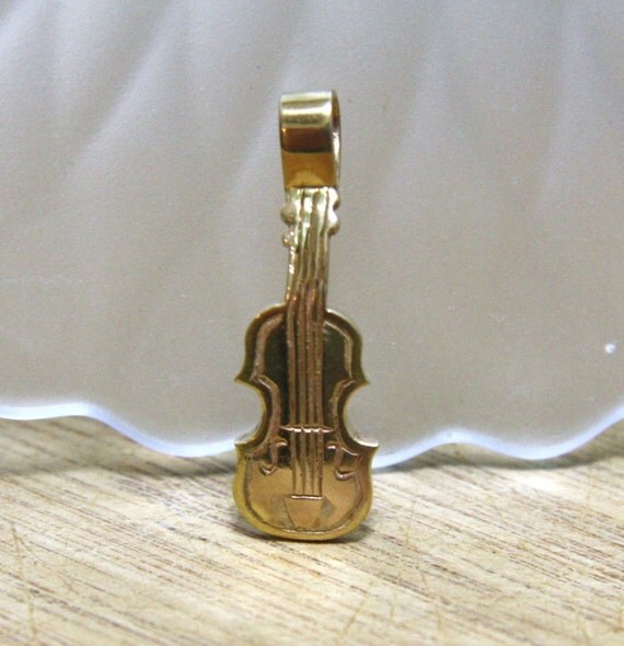 Concert Violin Pendant in Solid 14K Yellow Gold Unisex