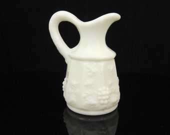 Westmoreland Small Milk Glass Paneled Grapes, 3 7/8' Height, 1950s