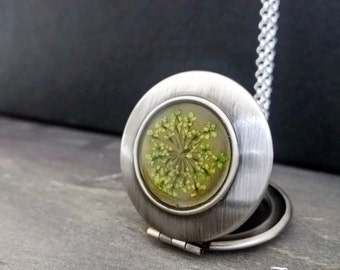 Silver Locket,925 Sterling Silver chain,real dried flowers,blue,wedding necklace,antique style locket