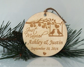 Personalized Christmas married ornament -Just married ornament-Wedding ornament-Christmas tree ornament-Mr and Mrs ornament-Wedding ornament