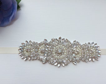 Bridal cuff, Pearl cuff, crystal bracelet, wedding bracelet, wedding cuff, bridal bracelet, wedding jewellery, vintage bracelet, pearl brace