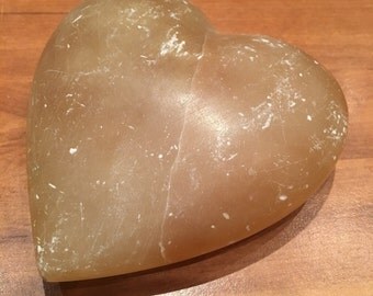 Heart paperweight stone