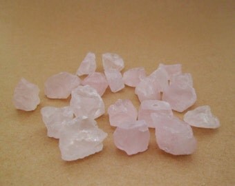 15pcs Natural Raw Rose Quartz Crystals Nuggets Beads Healing Chakra or Jewelry Making 0301-0202