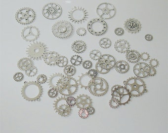 25PC. ANTIQUE SILVER Tone Plated Finish// Antique Silver steampunk charm assorted//cogs, and gears//25pc steampunk assortment