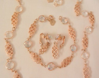 Beautiful Jour glass crystal Three piece set by Judy Lee Necklace bracelet Earrings