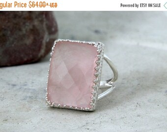 SUMMER SALE - rose quartz ring,love stone ring,silver ring,rectangular ring,pink quartz ring,pink ring,semiprecious ring