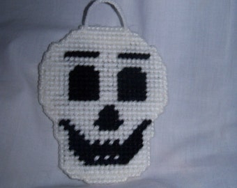Halloween Skull Wall Hanging