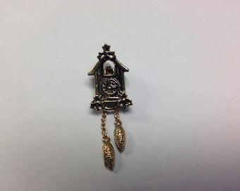 Great Avon Coo Coo Clock Lapel or Push Pin