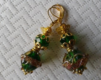 Ravissantes petites boucles d'oreilles en perles lampwork de créateur