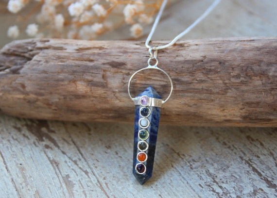 SODALITE CHAKRA NECKLACE- 7 Chakras- Necklace- Hippie- Crystal Necklace- Yoga Wear- Semi Precious- Crystal Jewellery- Vintage- Boho