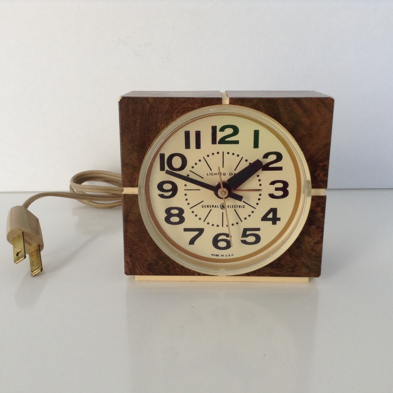 Vintage Ge Clock 24