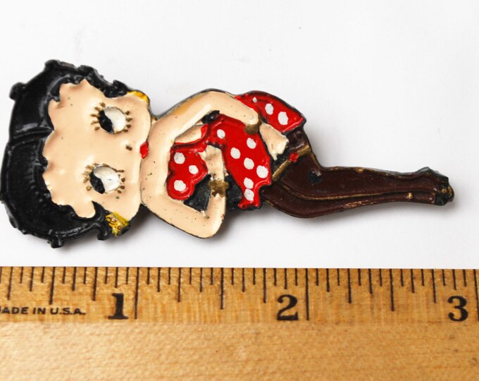 Betty Boop Brooch - vintage plastic - Figurine Cartoon pin- red black white - Polka dot