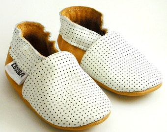 soft sole leather baby shoes infant handmade white yellow 0 6 bebe garcon fille cuir souple chaussons Krabbelschuhe porter ebooba OT-2-W-M-1