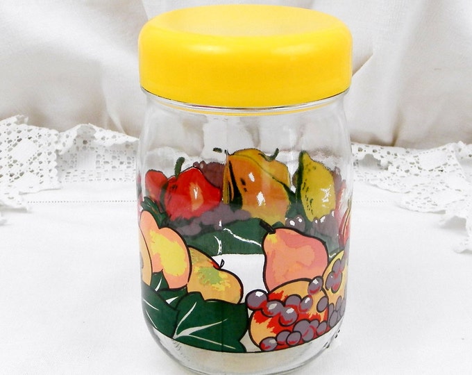 Vintage French Airtight Le Parfait Storage Jar with Retro Printed Fruit Pattern and Yellow Lid, 1 L 1960S Retro Home Interior Kitchenware Vintage French Airtight Le Parfait Storage Jar with Retro Printed Fruit Pattern and Yellow Lid, 1 L 1960S Retro Home Interior Kitchenware
