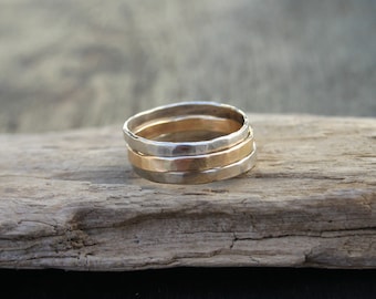 Hammered gold ring. White gold ring. Hammered gold wedding band 2mm 14k gold stacking rings. Solid gold ring set. Stackable. Handmade Unique