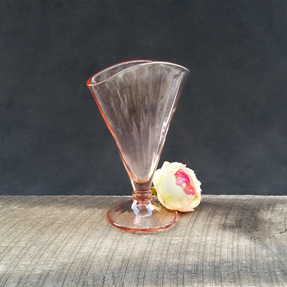 Pink Fan Shaped Vase Glass Vase Vintage by TheCherryAttic