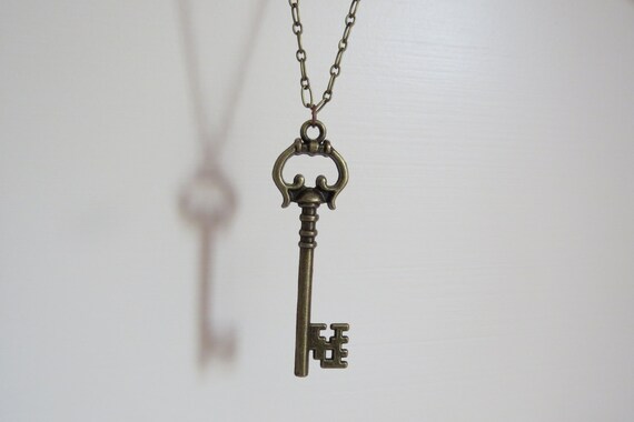 Items similar to NEW Skeleton Key Necklace on Etsy