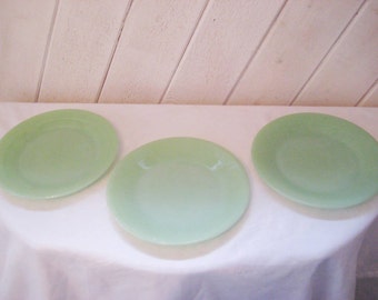 Jadite Fire King dishes, mint green plate, 50s 60s plate, jadeite dinner plate, retro kitchen, shabby cottage chic decor, mid century