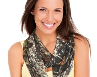 Mossy Oak Camo Infinity Scarf Circle Loop Scarf 33x11" Dress Polyester Stretch Fabric Officially Licensed Made in the USA Camo Chique