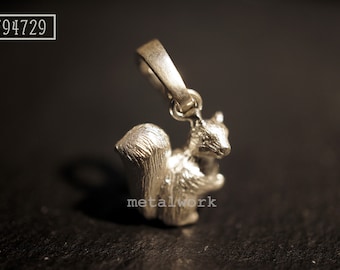 MW P1033 The 925 Silver Squirrel Charm