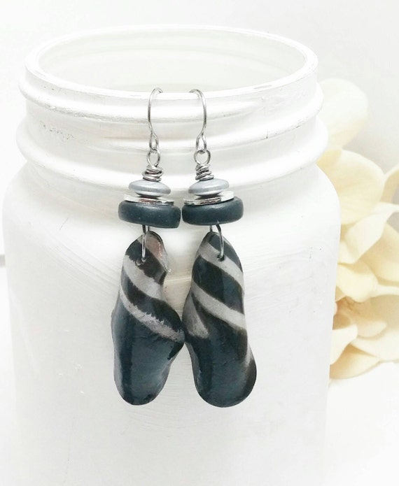 Black and white earrings Striped earrings Black Dangle
