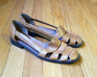 Free shipping Vintage huaraches brown leather womens sandals, size 8.5 sandles
