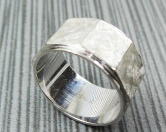 Vintage 14k Gold Wedding Band 10mm Wide White Gold Wedding Band Vintage Wedding Band Florentine Octagon Wedding Ring Size 5 3/4