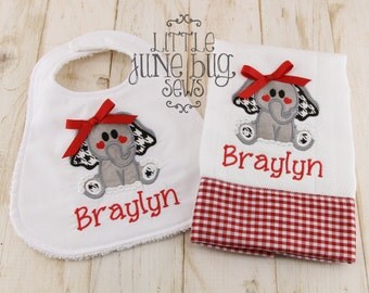 Elephant bib and burp cloth set, Elephant Baby gift set, Baby Bib and Burp Cloth Gift Set, Personalized Bib and Burp Cloth Set