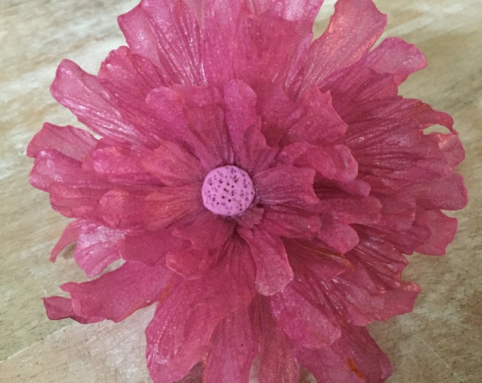 Edible Dahlia, Wafer Paper Flower for Cakes